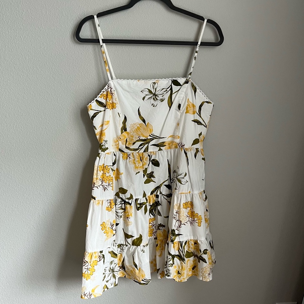 Nordstrom BB Dakota White and Yellow Floral Dress Large